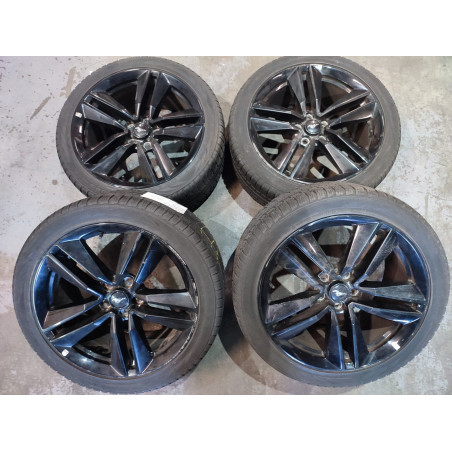 JANTES & PNEUS MUSTANG